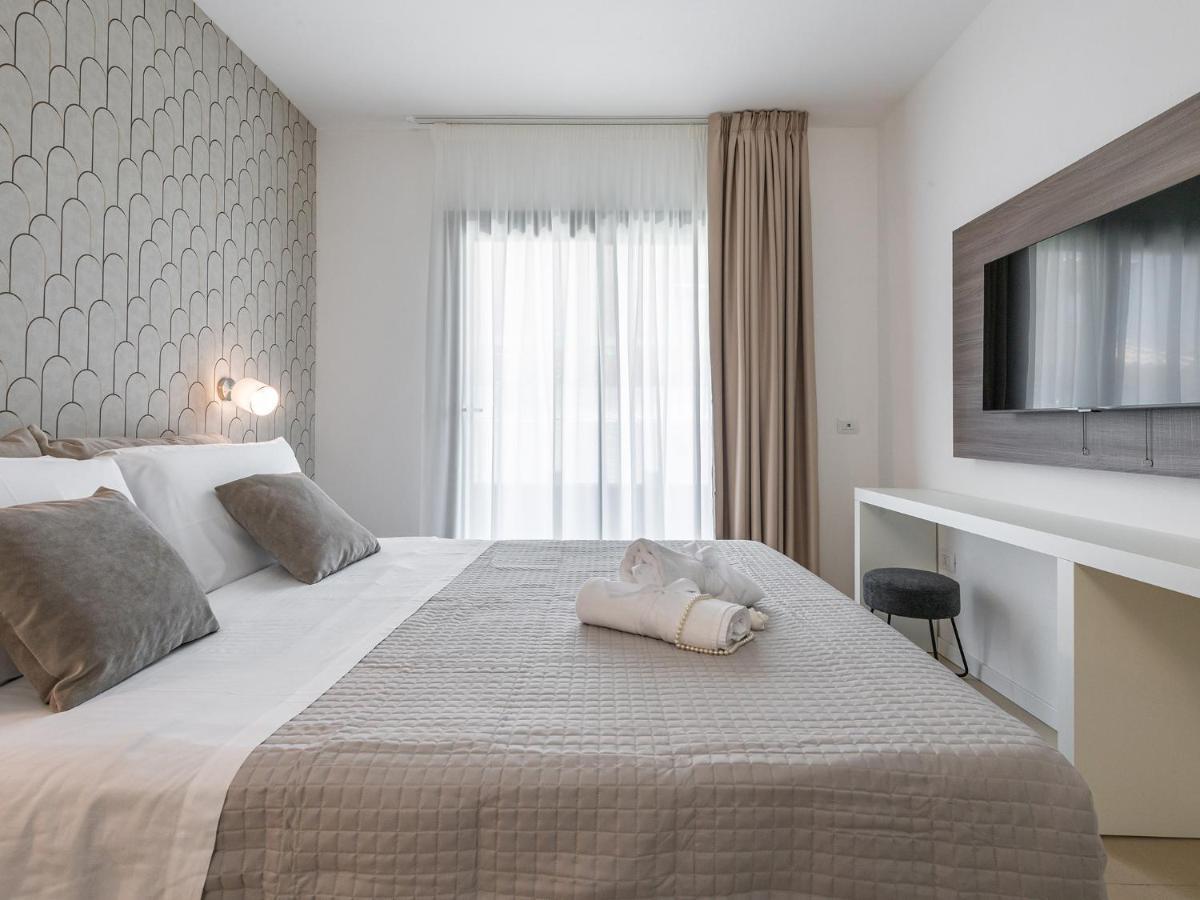 Palazzo Michelangelo Hotell Villasimius Eksteriør bilde