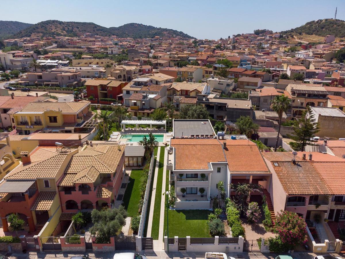 Palazzo Michelangelo Hotell Villasimius Eksteriør bilde