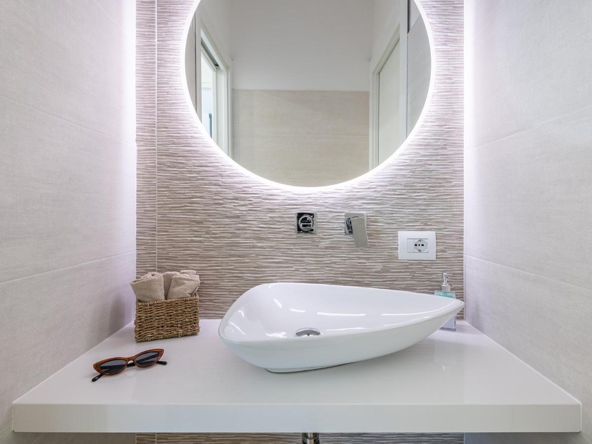 Palazzo Michelangelo Hotell Villasimius Eksteriør bilde